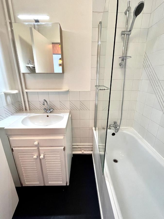 Nihal, Studio Proche Zenith Avec Parking Et Balcon Caen Exterior foto